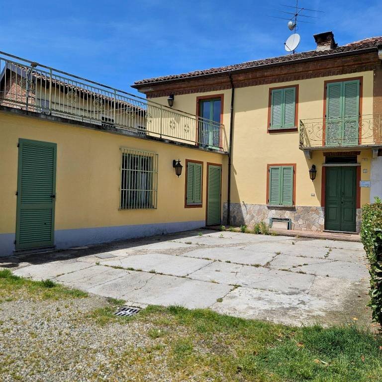 Facciata - Villa a Schiera via de Pianca, Azzano d'Asti - foto 3