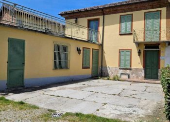 Facciata - Villa a Schiera via de Pianca, Azzano d'Asti - foto 3