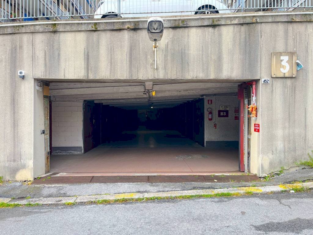 Ingresso - Box via Luoghi Santi, Genova (zona Borgoratti) - foto 3
