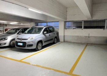Posto macchina - Box via Luoghi Santi, Genova (zona Borgoratti) - foto 1
