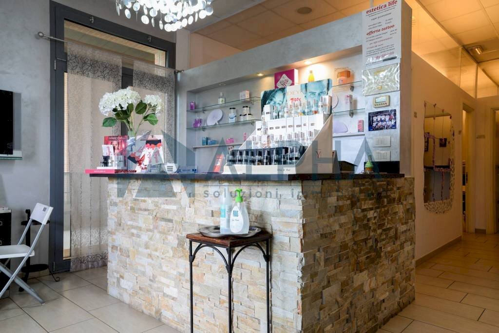 Interno non residenziale - Centro Estetico - Solarium - Benessere viale della Repubblica, Savignano sul Rubicone - foto 1