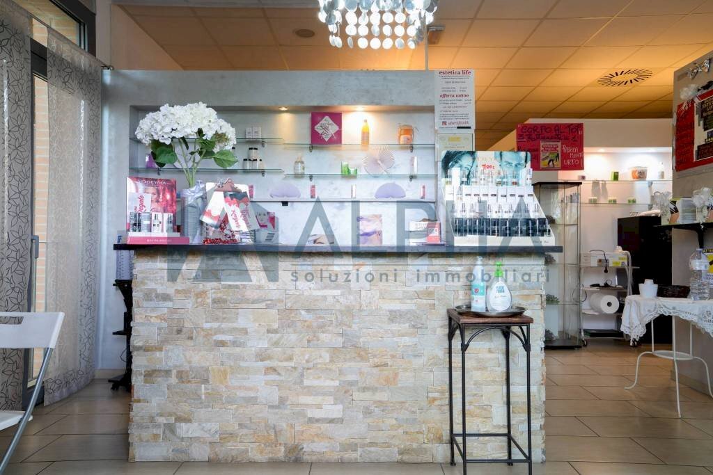 Interno non residenziale - Centro Estetico - Solarium - Benessere viale della Repubblica, Savignano sul Rubicone - foto 2