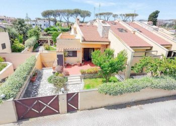 Vista - Villa a Schiera viale di Castel Porziano, Roma - foto 1
