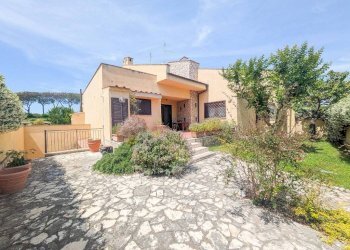 Giardino - Villa a Schiera viale di Castel Porziano, Roma - foto 3