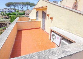 Terrazzo - Villa a Schiera viale di Castel Porziano, Roma - foto 33