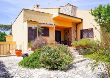 Giardino - Villa a Schiera viale di Castel Porziano, Roma - foto 38