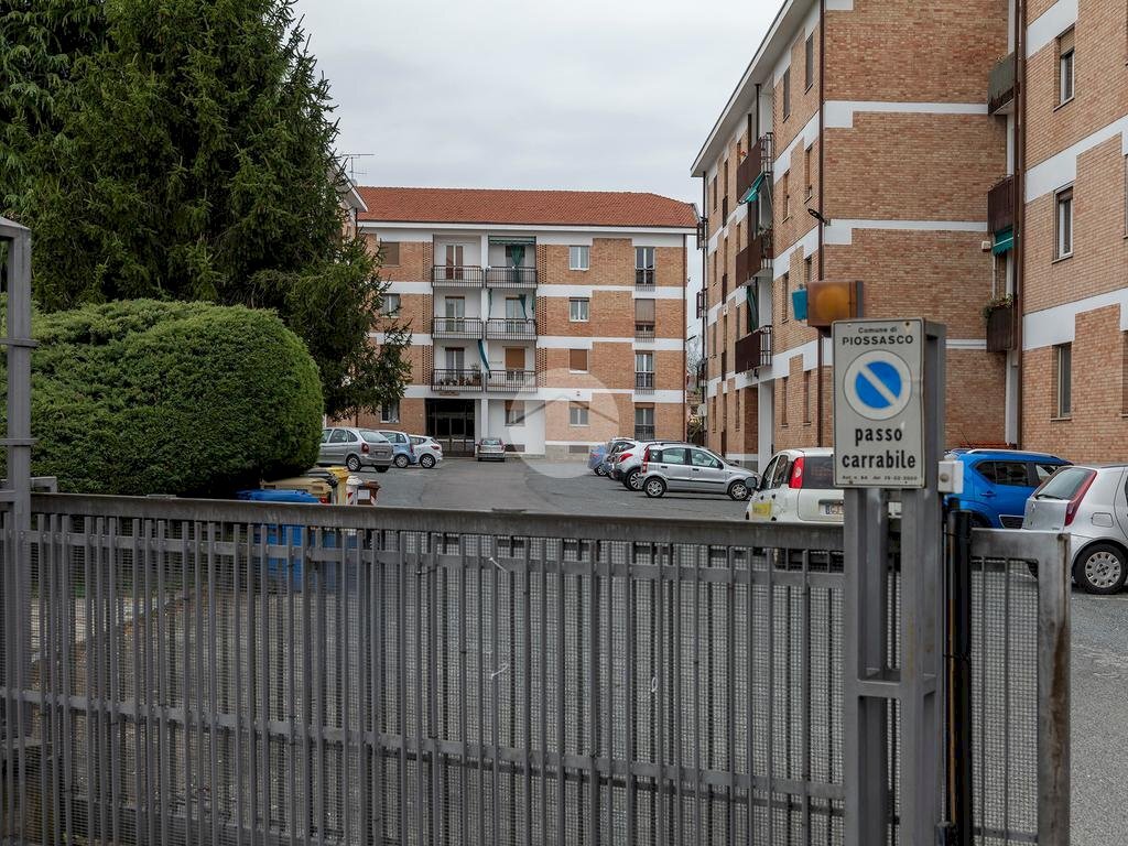 Apartment Via Torino, Piossasco - photo 2