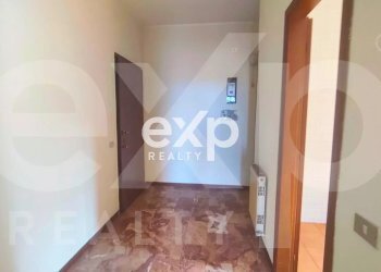 Three-room apartment Via Ammiraglio Curzon, Villa San Giovanni - photo 7