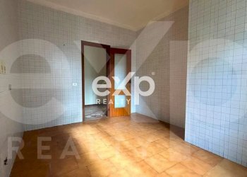 Three-room apartment Via Ammiraglio Curzon, Villa San Giovanni - photo 16