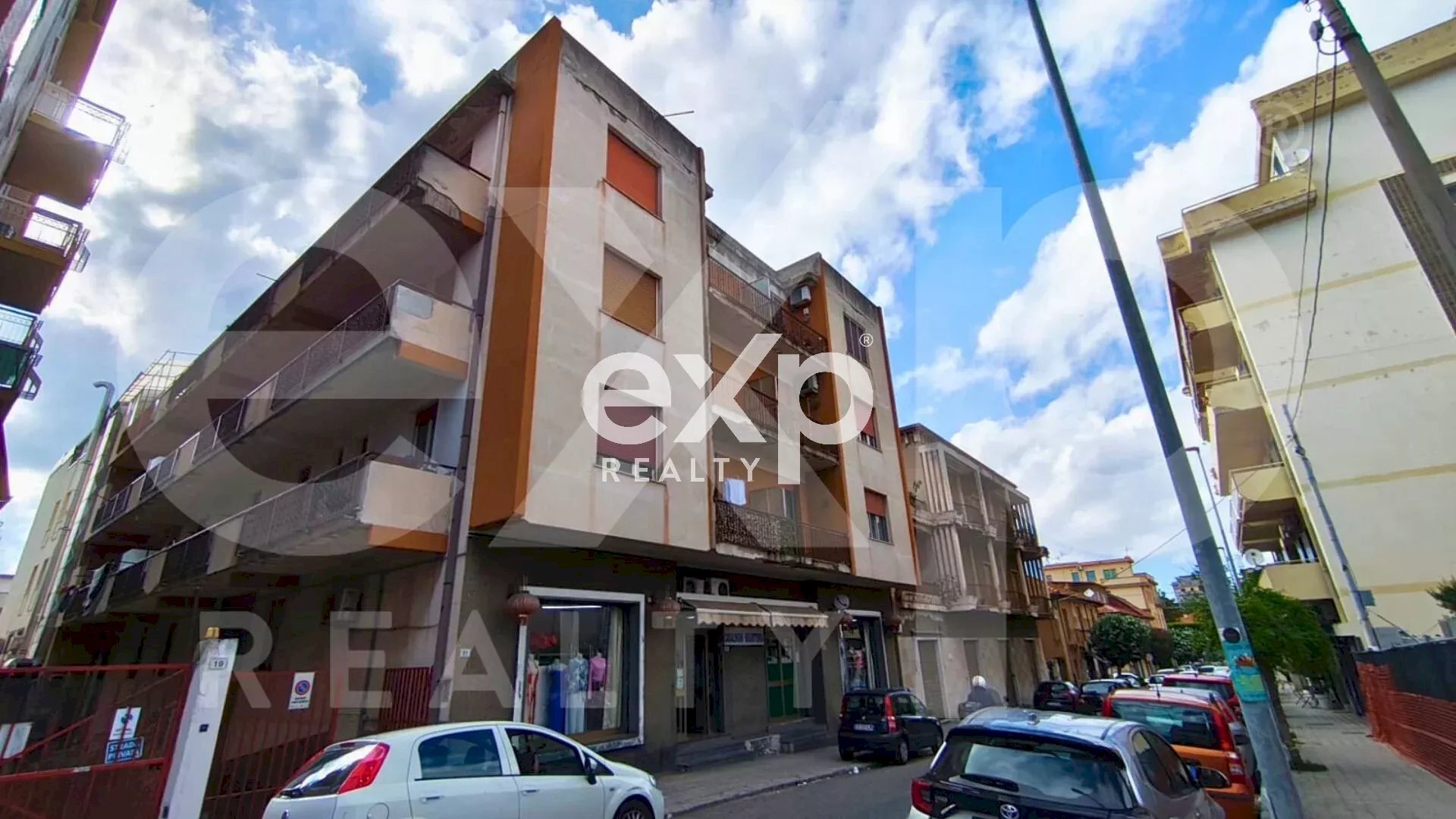 Four-room apartment Via Ammiraglio Curzon, Villa San Giovanni - photo 1