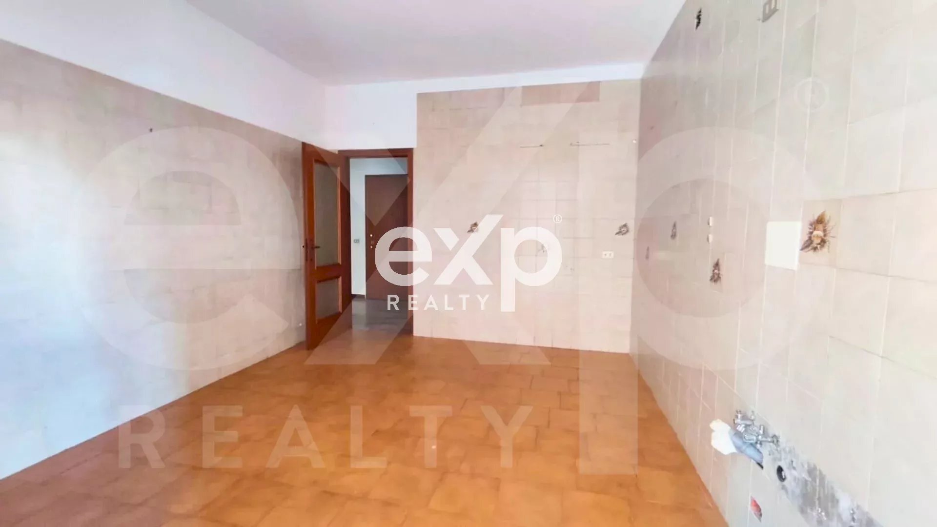 Four-room apartment Via Ammiraglio Curzon, Villa San Giovanni - photo 3