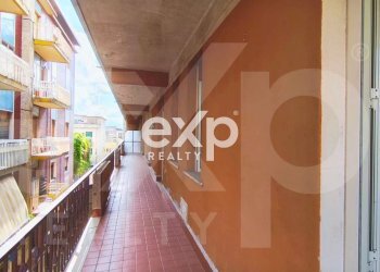 Four-room apartment Via Ammiraglio Curzon, Villa San Giovanni - photo 8