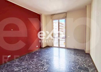 Four-room apartment Via Ammiraglio Curzon, Villa San Giovanni - photo 10