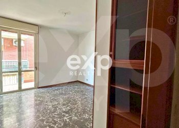 Four-room apartment Via Ammiraglio Curzon, Villa San Giovanni - photo 23