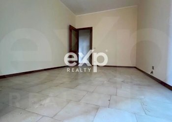 Four-room apartment Via Ammiraglio Curzon, Villa San Giovanni - photo 43