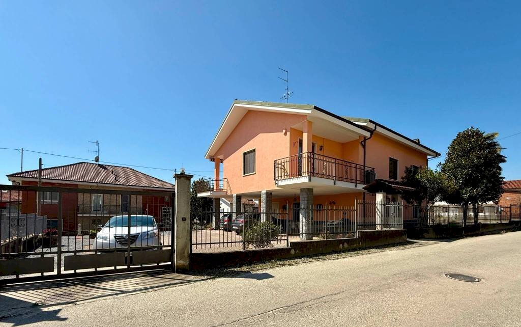 Villa Bra - foto 2