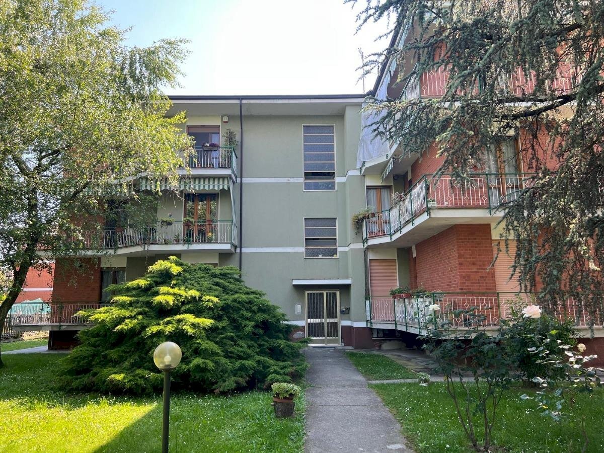 Quadrilocale Via dei Fiori, 7, Romano Canavese - foto 2