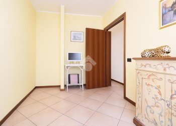 Four-room apartment Via Radici Nord, Castellarano - photo 10
