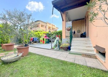 Two-room apartment Via umberto giordano, Cesate - photo 5