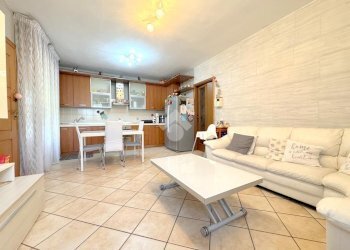 Two-room apartment Via umberto giordano, Cesate - photo 9