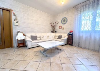 Two-room apartment Via umberto giordano, Cesate - photo 15