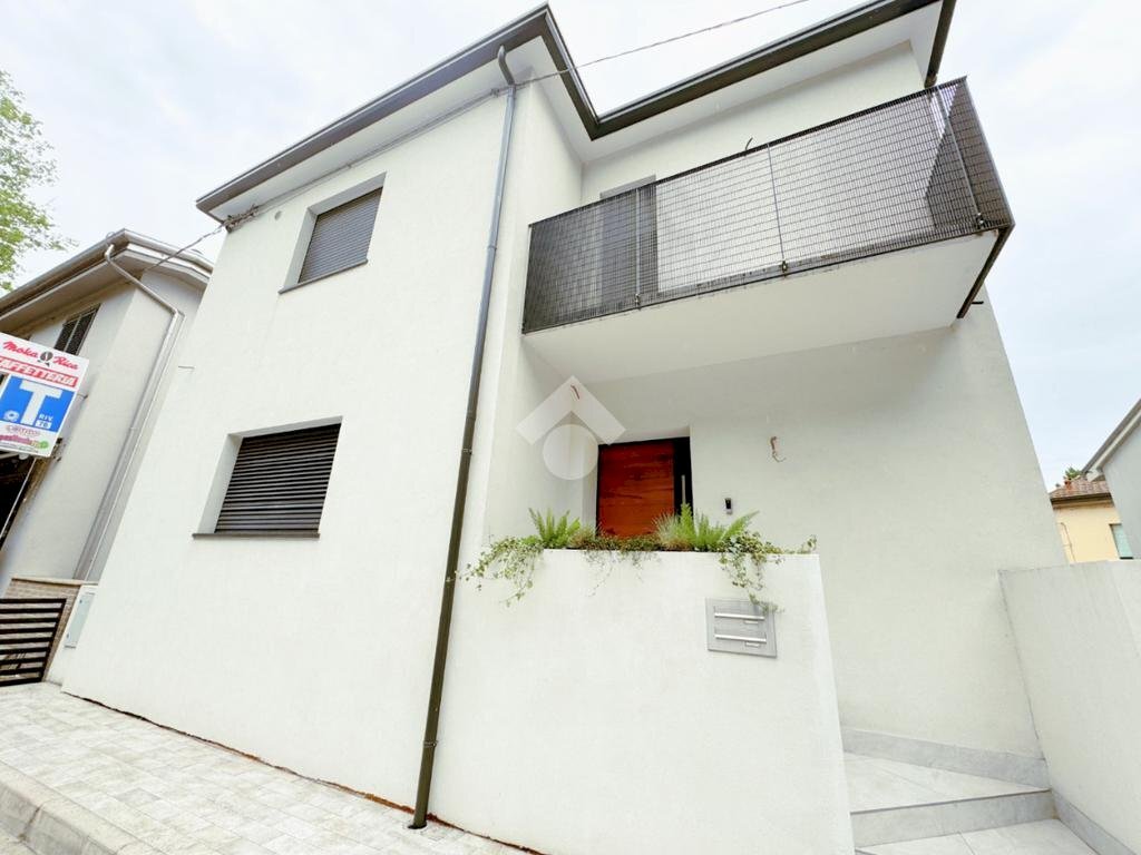 Four-room apartment Via delle Industrie, Ravenna (neighborhood Teodorico) - photo 1
