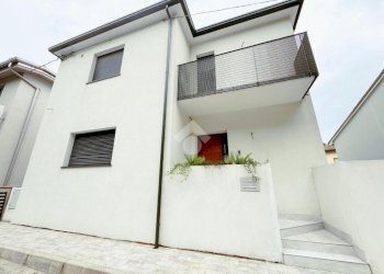 Four-room apartment Via delle Industrie, Ravenna (neighborhood Teodorico) - photo 32