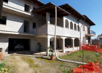 Casa indipendente Via V. Veneto, Roasio - foto 1