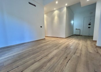 Bilocale Via San Bartolomeo del Fossato, Genova (zona Sampierdarena) - foto 6