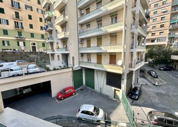 Bilocale Via San Bartolomeo del Fossato, Genova (zona Sampierdarena) - foto 15