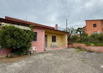 Foto 3 - Casa indipendente CONTRADA CALVANO
 
60, Apice - foto 3