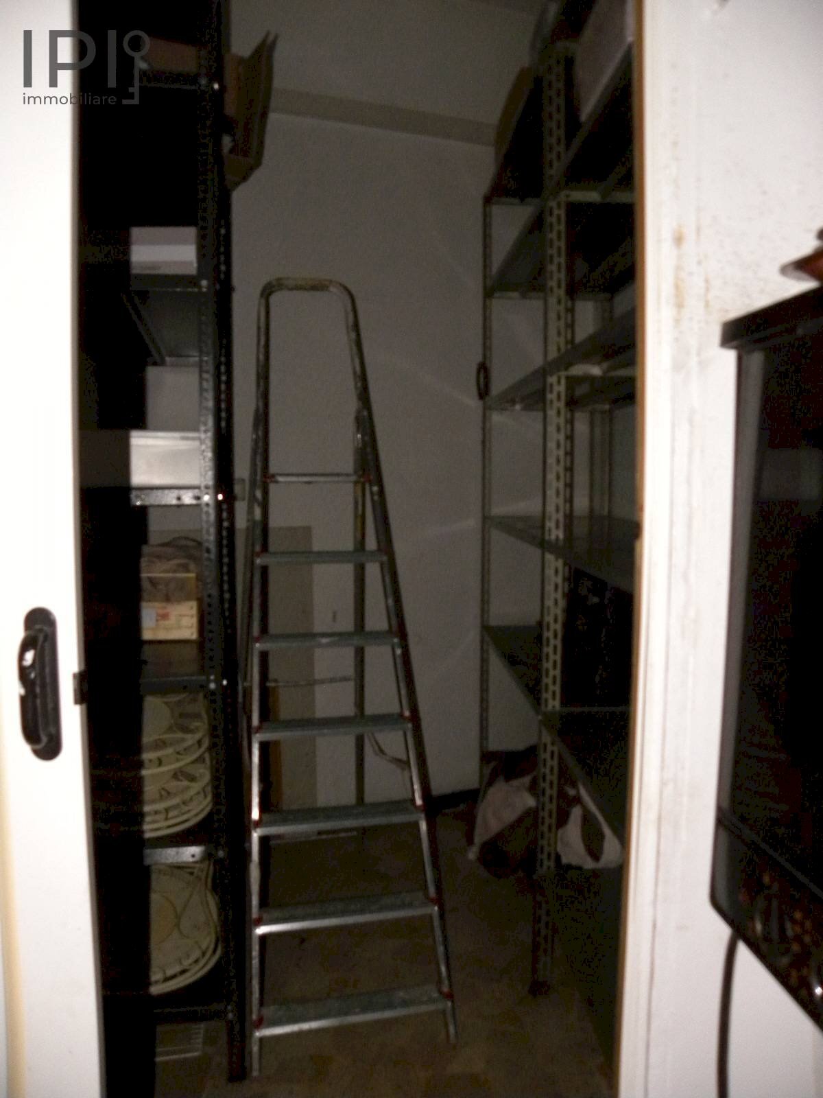 Foto 3 - Locale Commerciale C.so Martiri della Libertà, Cairo Montenotte - foto 3