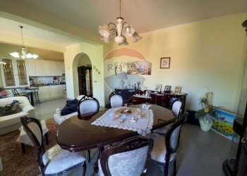 Sala da pranzo - Quadrilocale Via Roberta Lanzino
 
26, San Marco Argentano - foto 13