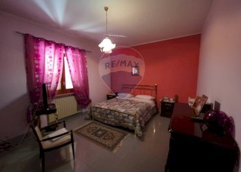 Camera / camera da letto - Quadrilocale Via Roberta Lanzino
 
26, San Marco Argentano - foto 32