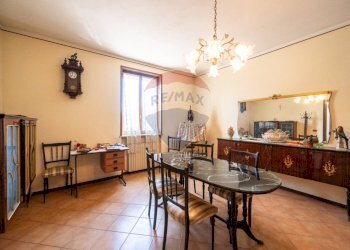 Sala da pranzo - Rustico VIA PO MORTO
 
36, Torricella del Pizzo - foto 9