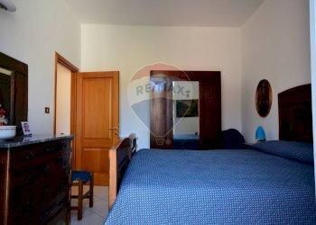 Camera / camera da letto - Three-room apartment via Garibaldi
107, Carcare - photo 17