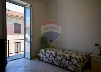 Camera / camera da letto - Three-room apartment via Garibaldi
107, Carcare - photo 20