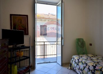 Camera / camera da letto - Three-room apartment via Garibaldi
107, Carcare - photo 21