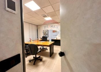 Ufficio - Ufficio Via Pasubio
10, San Benedetto del Tronto - foto 10