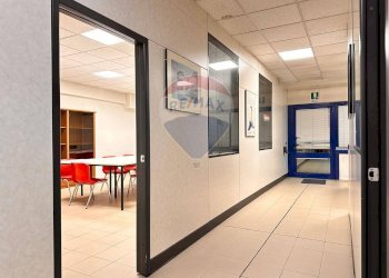 Hall / corridoio - Ufficio Via Pasubio
10, San Benedetto del Tronto - foto 25
