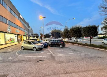 Edificio all\'aperto - Ufficio Via Pasubio
10, San Benedetto del Tronto - foto 36