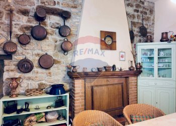 Sala da pranzo - Independent house Corso Garibaldi
 
10, Cingoli - photo 11