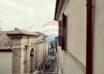 Edificio all\'aperto - Independent house Corso Garibaldi
 
10, Cingoli - photo 38