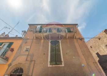Edificio all\'aperto - Trilocale Via di Cellere
 
53, Ischia di Castro - foto 4