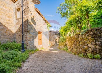 Casa all\'aperto - Locale Commerciale via Spigone
14, Vetto - foto 13