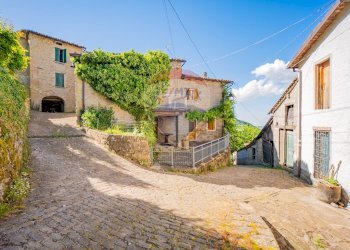 Casa all\'aperto - Locale Commerciale via Spigone
14, Vetto - foto 14