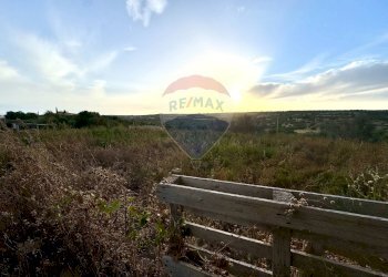 Vista delle montagne - Casa indipendente C.da Graffetta
 
snc, Pozzallo - foto 21