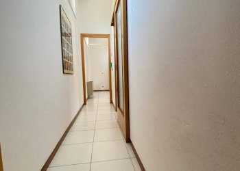 Foto 6 - Ufficio vicolo Brennero
 
2, Sant'Ambrogio di Valpolicella - foto 6