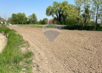 Giardino - Terreno edificabile via giuseppe mazzini
40, Offlaga - foto 5