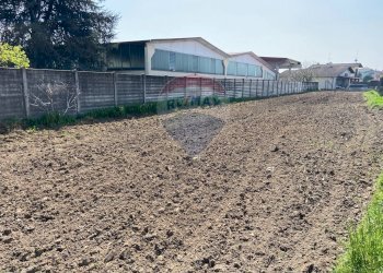 Casa all\'aperto - Terreno edificabile via giuseppe mazzini
40, Offlaga - foto 6